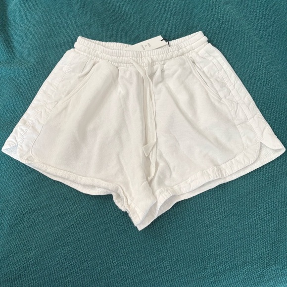Unsubscribed cotton dolphin shorts in white NWT Size XS - Picture 1 of 6